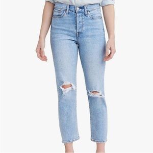 Levi’s Wedgie Straight Women's Light Blue Distressed Jeans Size 27 Buttonfly